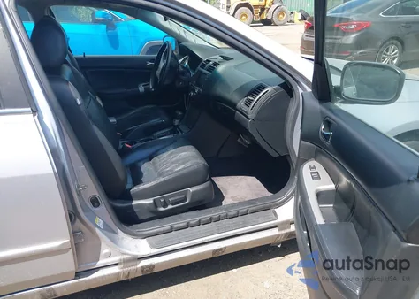 2004 Honda Accord 3.0 Ex z USA, uszkodzony, nr VIN 1HGCM66874A050560